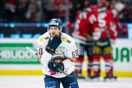Växjös Erik Josefsson deppar