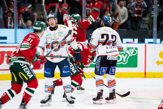 Växjös Richard Gynge och Tobias Rieder deppar