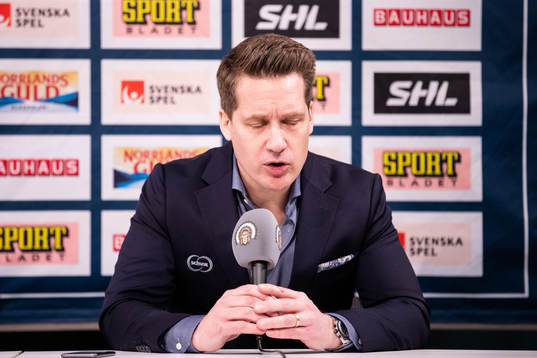 Växjös tränare Sam Hallam