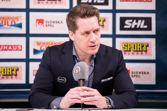 Växjös tränare Sam Hallam