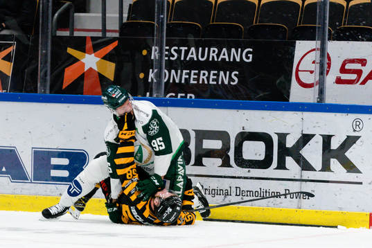 Skellefteås Oskar Nilsson och Färjestads Jacob de la Rose