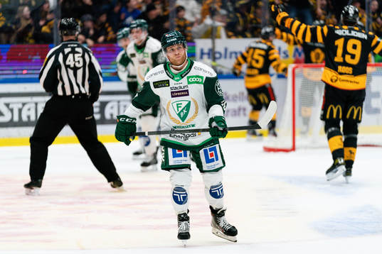 Färjestads Marcus Nilsson deppar