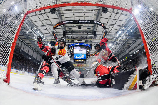 Brynäs Katerina Mrazova sätter 1-6