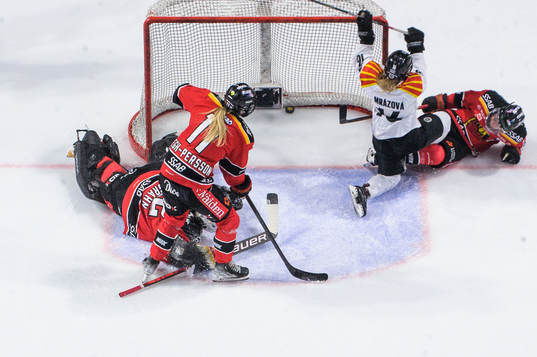 Brynäs Katerina Mrazova sätter 1-6