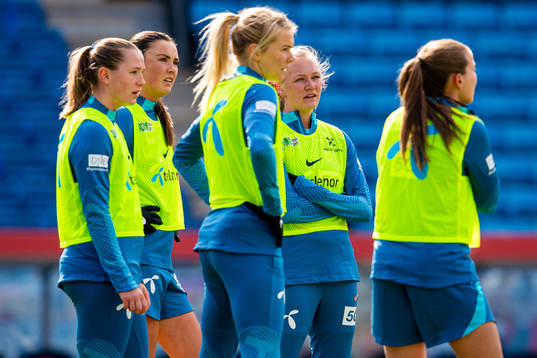 Elisabeth Terland, Ingrid Syrstad Engen, Ada Hegerberg and