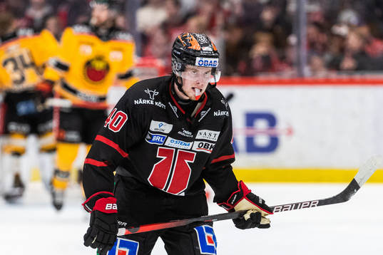 Örebros Elias Ekström deppar