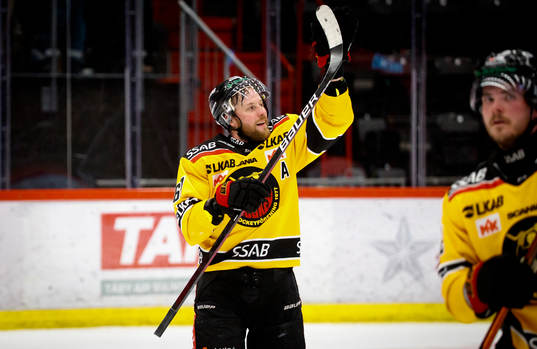 Luleås Linus Omark jublar