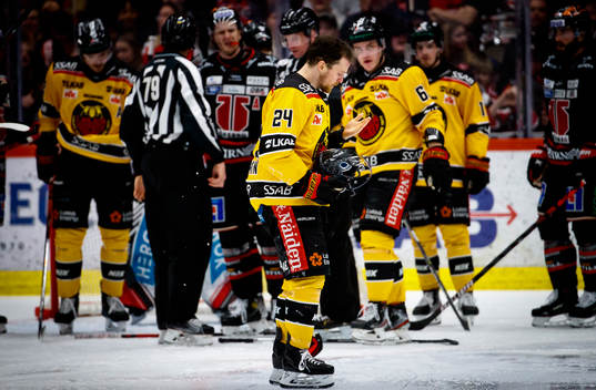Luleås Brendan Shinnimin har ont