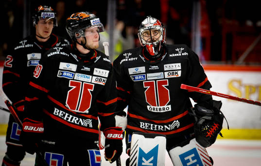 Örebros målvakt Jhonas Enroth deppar
