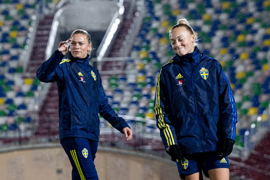 Fridolina Rolfö and Hanna Bennison of the Swedish women's
