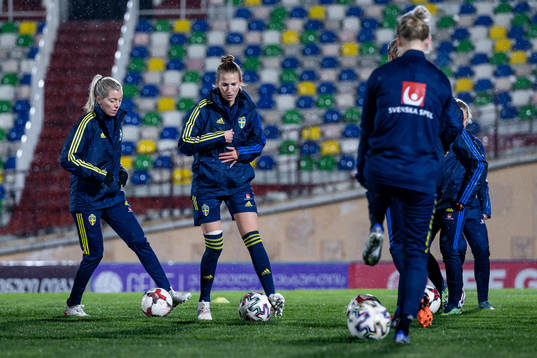 Emma Kullberg and Emma Berglund of the Swedish women's