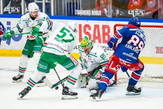 Rögles Vojtech Mozik och målvakt Christoffer Rifalk