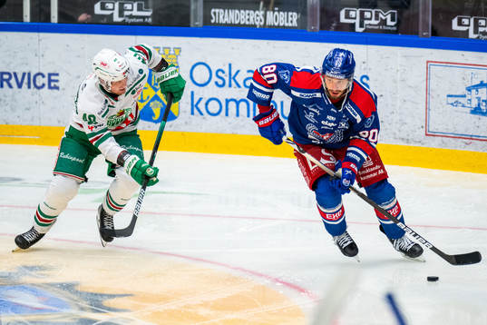 Rögles Oskar Stål Lyrenäs och Oskarshamns Tomas Zohorna