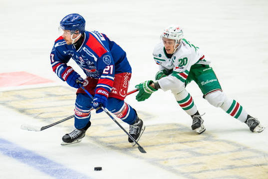 Oskarshamns Brian Cooper och Rögles Oliver Tärnström