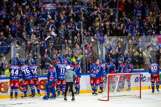 Oskarshamns spelare jublar