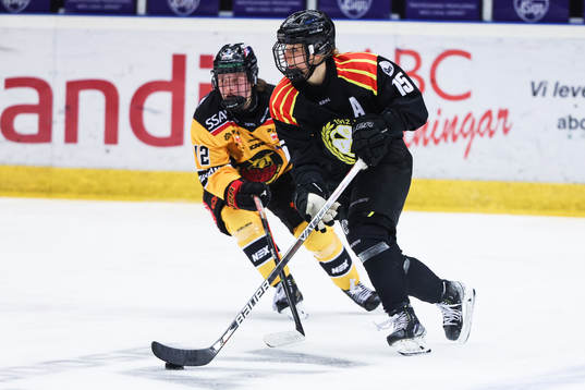 Luleås Viivi Vainikka och BrynäsLara Stalder