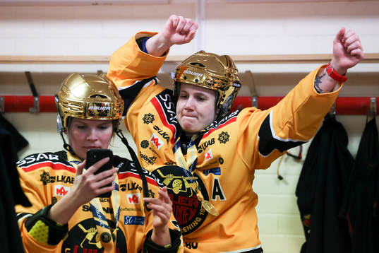 Luleås Johanna Fällman jublar