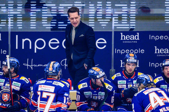 Växjös tränare Sam Hallam