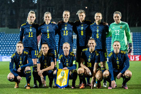 The starting eleven of Sweden pose for a photo