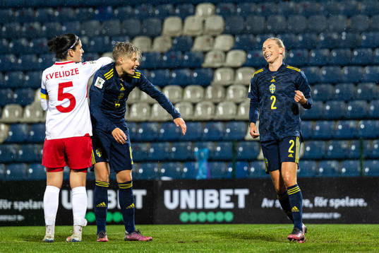 Lina Hurtig and Jonna Andersson of Sweden celebrate the 0-7