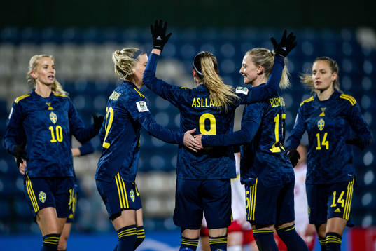 Sofia Jakobsson , Olivia Schough , Kosovare Asllani ,