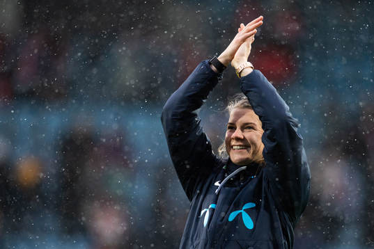 Ada Hegerberg of Norway celebrate