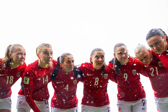 Frida Maanum, Ada Hegerberg, Tuva Hansen, Vilde Bøe Risa,