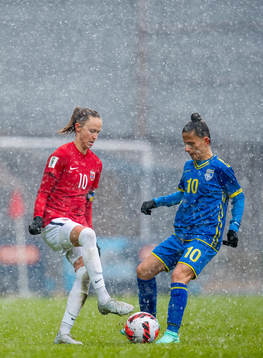 Caroline Graham Hansen of Norway and Valentina Limani of