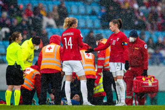 Ada Hegerberg and Caroline Graham Hansen of Norway