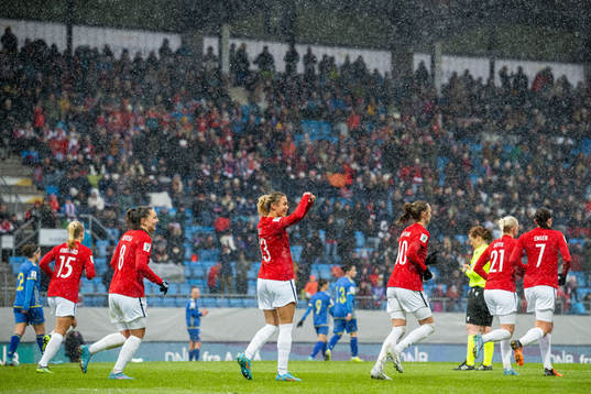 Celin Bizet Ildhusøy of Norway celebrates