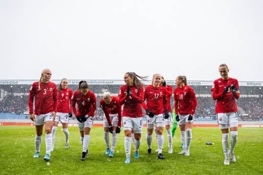 Maria Thorisdottir, Vilde Bøe Risa, Julie Blakstad,