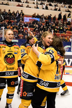 Luleå spelarna jublar