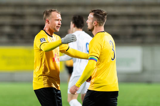 Lunds Jesse Edge och Adi Terzic jublar