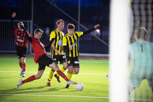 IFK Hässleholms Max Nilsson i matchen i div. 2 Södra