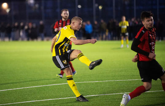 IFK Hässleholms Olle Kjellman Olblad gör 4-0 i matchen i