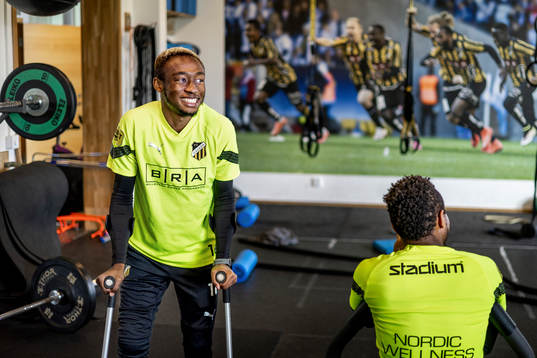 Häckens Benie Traoré rehab tränar