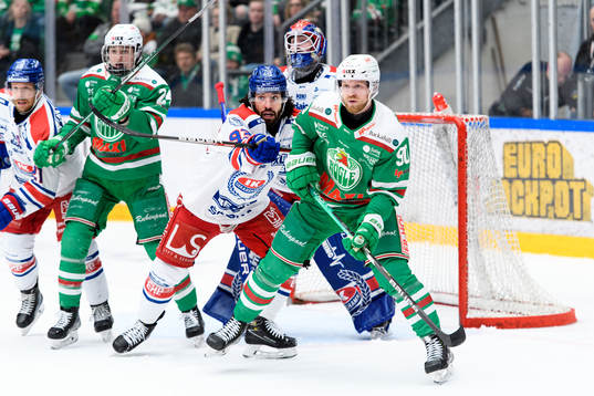 Oskarshamns Cameron Brace och Rögles Ted Brithén