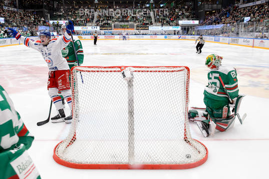 Rögles målvakt Christoffer Rifalk deppar