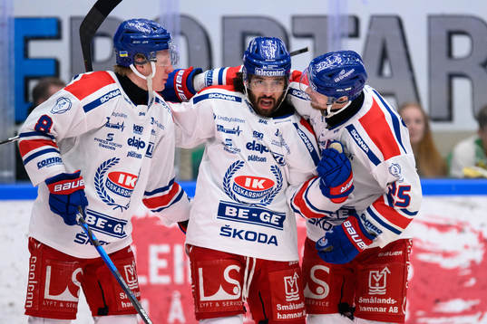 Oskarshamns Cameron Brace jublar
