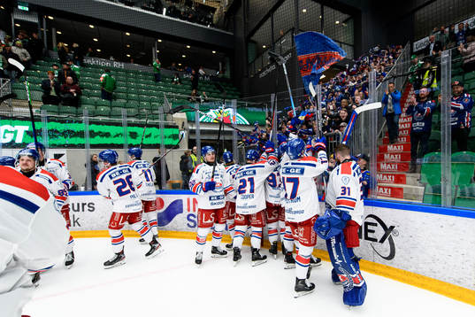 Oskarshamns spelare jublar