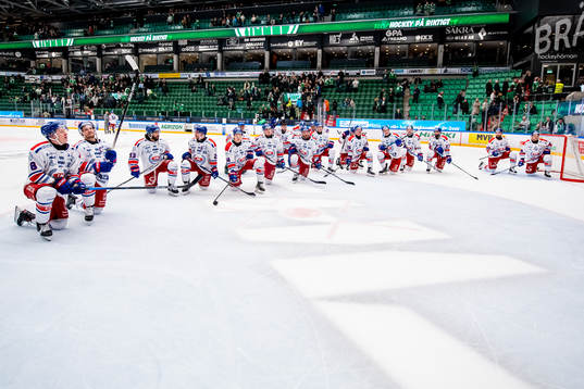 Oskarshamns spelarna jublar