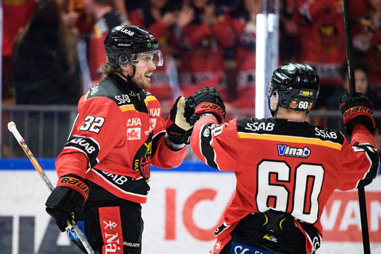 Luleås Oscar Engsund jublar