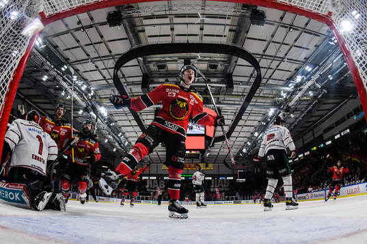 Luleås Pontus Andreasson jublar