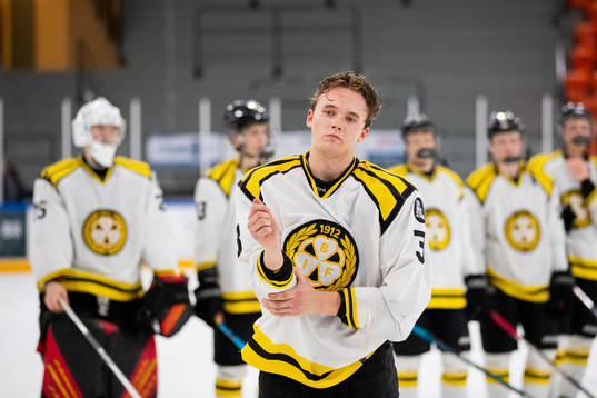 Brynäs Theo Lindstein deppar