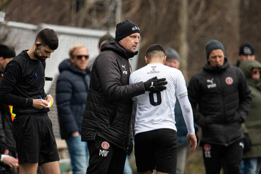 Hittarps tränare Mikael Wickander tackar Dragos Daniel