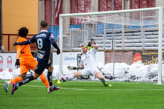 AFC Eskilstunas målvakt Nick Wolters