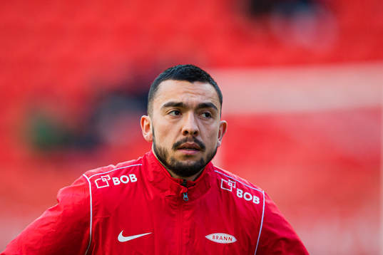 Niklas Fernando Nygaard Castro of Brann warms up