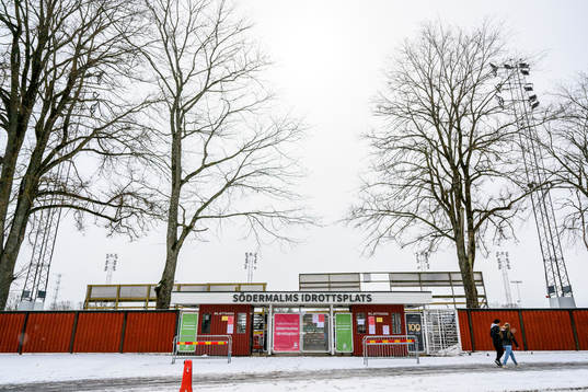 Södermalms Idrottsplats innan fotbollsmatchen i Superettan