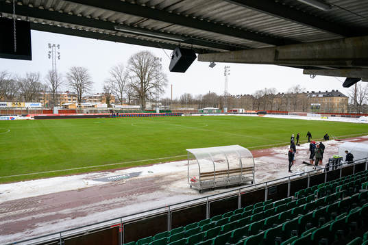 Södermalms Idrottsplats innan fotbollsmatchen i Superettan