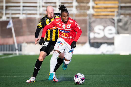 Häckens Valgeir Fridriksson och Degerfors Joseph-Claude